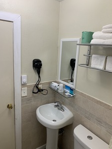 Bathroom Two Queen Room