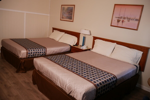 Two Queen Beds Magnuson Hotel Hampton NH